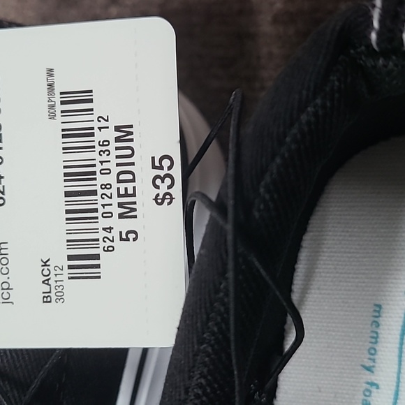 THEREABOUTS BIG GIRLS BLACK SLIP ON CANVAS SHOES SIZE 5 - Picture 6 of 9